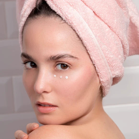 Contorno de Ojos en Gel Pink Up